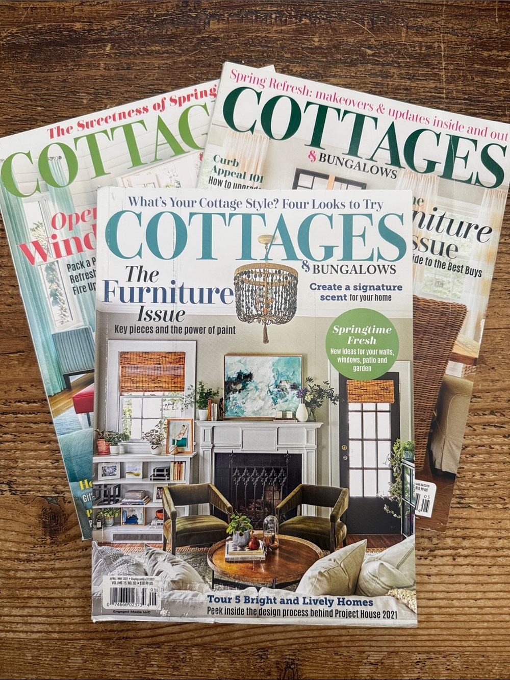 COTTAGES & Bungalows Magazines